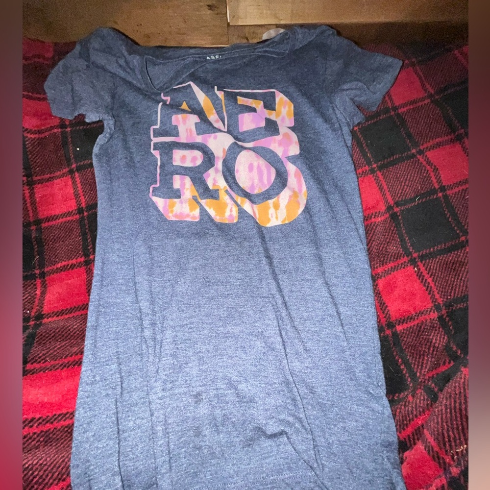 Aeropostale tee.